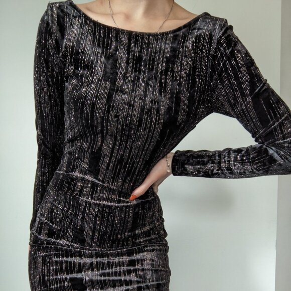 Dress - Picture 2 of 7